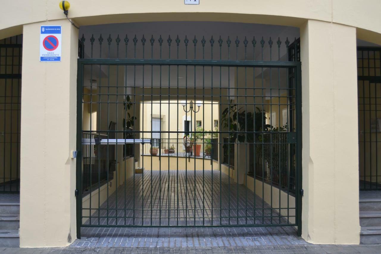 Sherryflat Alcazar - Parking Jerez de la Frontera Buitenkant foto