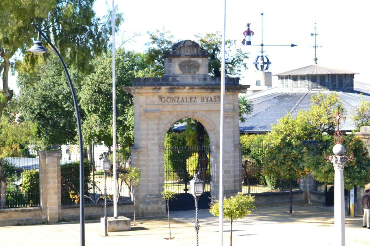 Sherryflat Alcazar - Parking Jerez de la Frontera Buitenkant foto